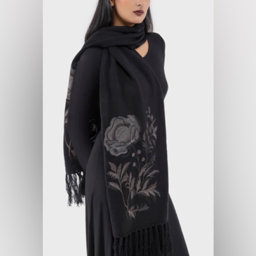 KILLSTAR ravens rose scarf